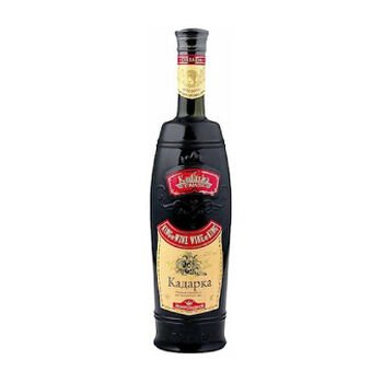 Vino červen&eacute; sladk&eacute; Kadarka